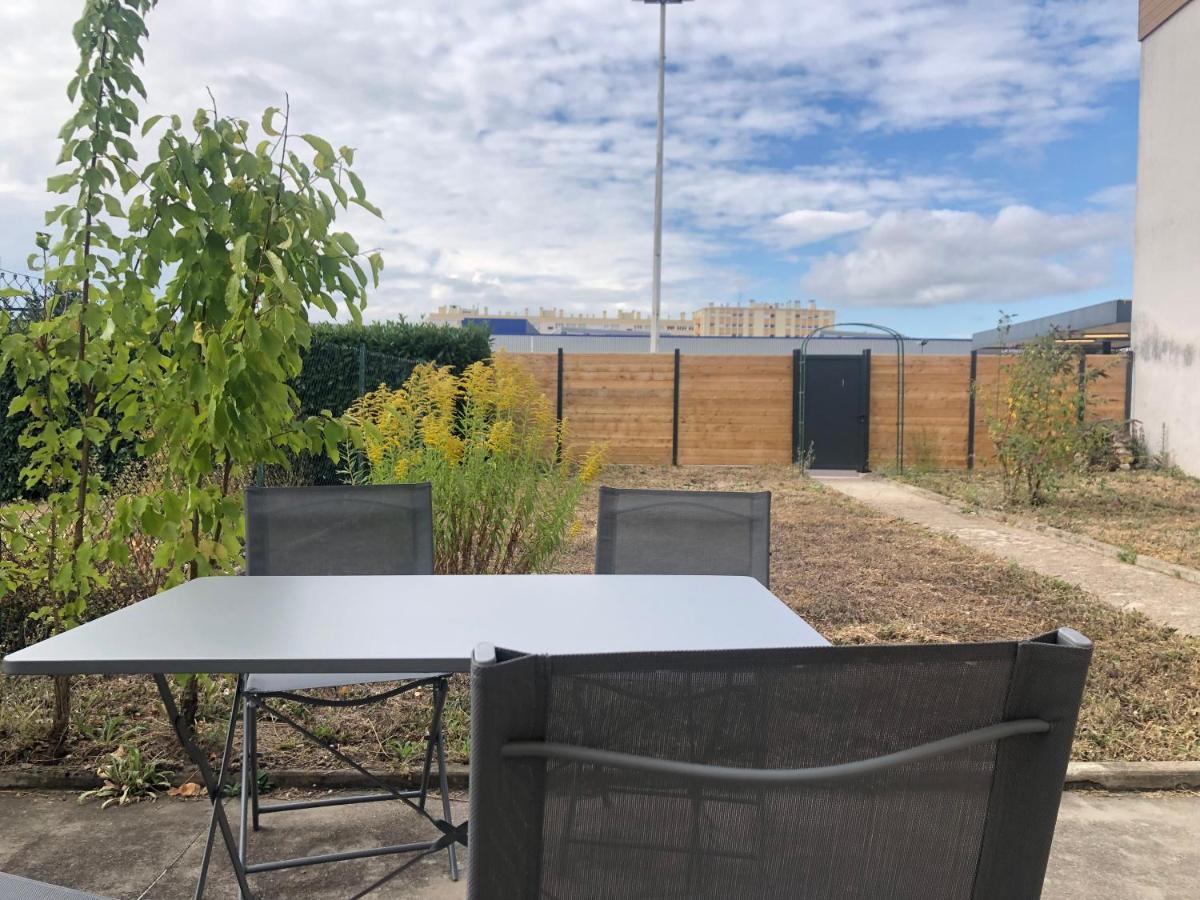 Chill And Sun, 2 Chambres Calme Avec Terrasse Et Parking Metz Exterior foto